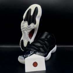 Year of Release :2022. We always DOUBLE-BOX to protect the shoebox. Our products are 100% authentic.