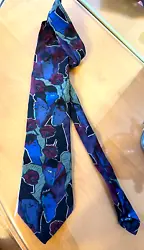 NEO MAX BY BELLE. ABSTRACT FACES. BEAUTIFUL ART TIE.