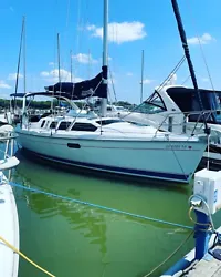 1998 Hunter 310, powered by an 18 HP yanmar diesel with under 500 hours on it. Sail inventory includes, battened...