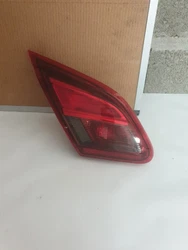 feu  arriere gauche hayon opel corsa E 5 portes  pour tout renseignement  06 70 63 18 39