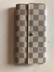 portefeuille louis vuitton.