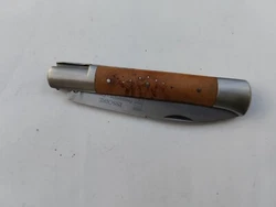 Couteau Issoire 2 pièces Fontenille Pataud. Très bon état jamais utilisé. 11,5 cm fermé 20 cm ouvert.