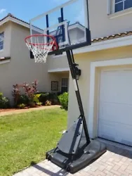 The angled pole design allows for more play under the basket, so you can run plays just like the pros. The 34-gallon...