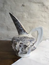 Une cruche , verseuse artisanale style brutaliste fat lava en céramique Vallauris France dans les années 1960.  Très...