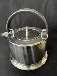 Vintage Bodum Tea Kettle Stainless Steel Inox 18/10 C. Jorgensen Italy. Really nice design, looks & works great