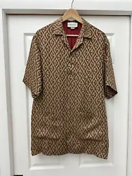 Gucci Men Rhombus G IT 46 GG Logo Bowling Button Down. $1800 msrp. Has a few light signs of wear (see photos).