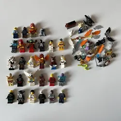 Lot figurines LEGO NINJAGO CHIMA et accessoires Incomplet Vendu en l’état, voir photos pour plus de détails.Vous...