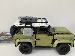 LEGO Technic 42110 Land Rover Defender - complet comme neuf. Vendu par un collectionneur soigneux. Avec boîte et...