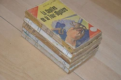Plats et tranches abimés avec qq déchirures.