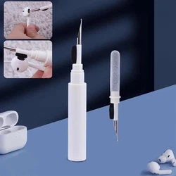 Nettoyant Pratique Pour Air Pods.Cette objets et parfait pour nettoyer tout vos objets informatiques dans les moindres...