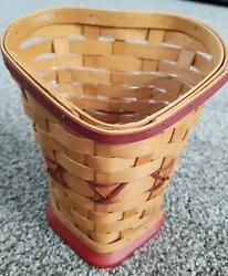 2008 Longaberger Collectable  Sweetheart True Love Heart Shaped Basket Red and brown Excellent condition