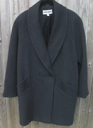SHAWL COLLAR. SIMPLE ELEGANT COAT. PERFECT FOR ANY OCCASION. WIDTH- 23
