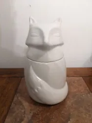 West Elm Ceramic White Fox Cookie Jar. Cookie jar is in great shape, no chips or cracks. The head of the fox comes off...