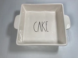 Rae Dunn Artisan Collection Ceramic 8 Inch Square Cake Brownie Pan Bakeware SUPER CUTE!. 8 inch cooking space plus...