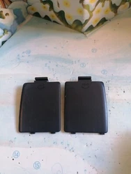 Caches piles GAME GEAR SEGA - Gauche et droite Noir original.