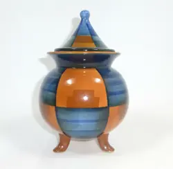 Vase à couvercle Art Déco, années 1920. Probablement Bunzlau. Dimensions : env. 22.5x14.5cm. Hauteur sans couvercle...