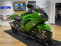 2017 Kawasaki Ninja® ZX™-14R ABS SE, GREEN with 8251 Miles available now! Prices are subject to change without...