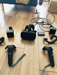 Casque réalité virtuelle HTC vive VR Officiel en bon etat avec tous les cables. Je vends un casque htc vive en bon...