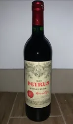Petrus 1983 - Grand vin de Bordeaux - rouge Pomerol. — État : neuf, gardez à 15C.