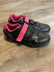 Giant Liv Fera Mtb Mountain Bike Off Road Pedal Shoes. Black & Pink. Women’s USA Size 8.5. EU Size 39. Gently...