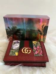 Brand new in box with tag Gucci Ophidia GG Supreme Flora Leather Card Case Wallet.  Size: 4.5 x 3.5 x 1 inch...