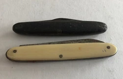 LOT 2 PETITS COUTEAUX PLIANTS ANCIENS EN L’ETAT REF69058.