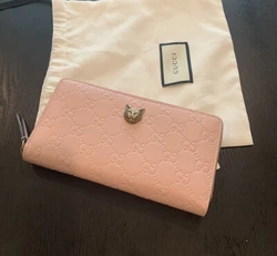 Auth GUCCI Guccissima LINEA CAT Zip Around Long Wallet Pink/Gold 548058. Item number 548058 0G6FT 002 5877Brand...