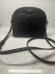 Kate Spade New York Payton Dome Crossbody black. Pre owned. Excellent condition
