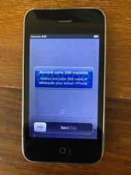Apple iPhone 3G - 32 Go - Noir (Désimlocké). N° IEMI servant au contrôle de désimlockage : 01 283 900 556 042 7....