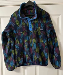 Vintage Patagonia Snap-T Multicolor Leaf Pattern Fleece Size Small Made in USA. Nice pre-owned condition.