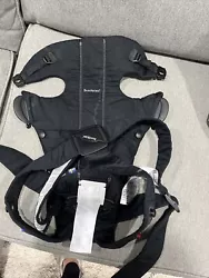 baby bjorn carrier. Used
