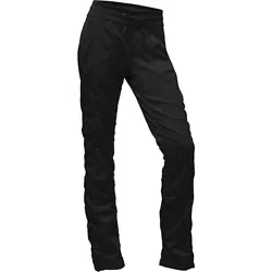 Hiking pants that will hold up to anything that you can throw at them! Machine wash, tumble dry. Standard straight fit....