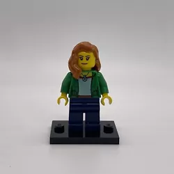 LEGO cty0545 Minifigure Female green jacket open Dune Buggy Trailer 60082. - Items for sale are used, please use photos...