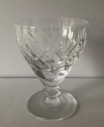 This stunning wine glass is approx.