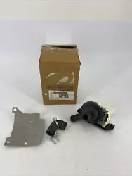 Genuine OEM Whirlpool W10233462 Washer Wash Pump. NEW OPEN BOX-- Part is new and unused (see photos for details).