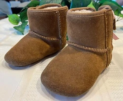 Style number - 10184521. Uggs boots booties. Per Uggss website, these boots fit approximate 12-18 months. These boots...