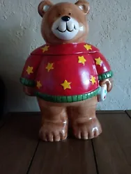 This charming vintage/retro Coco Dowler Bear cookie jar is a must-have for any kitchen! Measuring 12 inches in height...