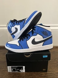 Jordan 1 Mid SE Signal Blue. Style Code:DD6834-402 (GS BQ6931-402).