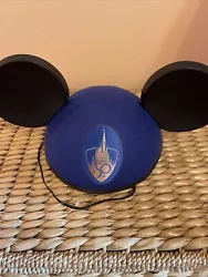 Non-smoking home, never worn. This was a pair of ears given to Disney cast members to work during the anniversary...
