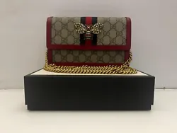 GUCCI GG Supreme Queen Margaret Bee Chain Wallet Red.  100% AUTHENTIC   In great condition, no scratches Chain strap is...