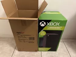 Xbox Series X Mini Fridge. Petit réfrigérateur réplique de la Xbox Series X, acheté à Micromania cet été il est...