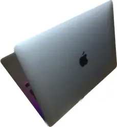 MacBook Air (écran Retina, 13 pouces, 2020) Silver Je lai acheté le 17 décembre 2020, mais je le vends car je ne...