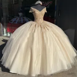 B:The wedding dress does not include any accesories such as gloves,wedding veil and the shawl crinoline petticoat(show...