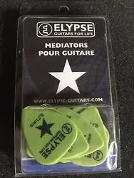 Boite de 12 Médiators Guitare Nylon 0,71mm ELYPSE. D’autres dimensions sont disponibles dans mes annonces État :...