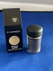 MAC REFLECTS ANTIQUE GOLD… 4.5 gramsDISCONTINUED…RARE…AWESOME GLITTERMEMORABLEITEMS69 !! ALWAYS WITH THE BEST...