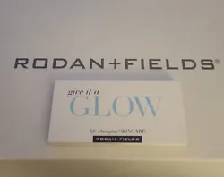 Rodan + Fields Give It A Glow Mini Facial Mask Lip Serum