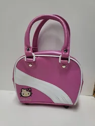 Great little Hello Kitty bag from Sanrio 2003. Double handles and cute little black feet on bottom. Lightly used....
