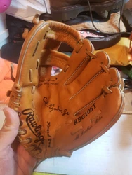 Rawlings RBG105T Youth Baseball Softball Glove, Right Hand Throw, Cal Ripkin Jr.