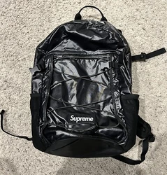 supreme backpack black good everyday backpack slight fading in “supreme” see pictures