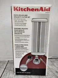 NOS KitchenAid KSPAPRA Pasta Roller & Spaghetti Cutter Set.  Please see all the pics, units were obviously never used...